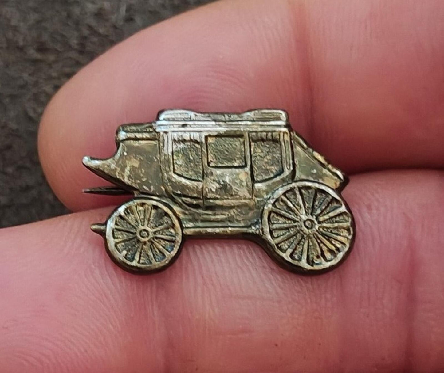 1960s/70s Wild West Stagecoach Cast Metal With Antique Brass Tone Finish Pin