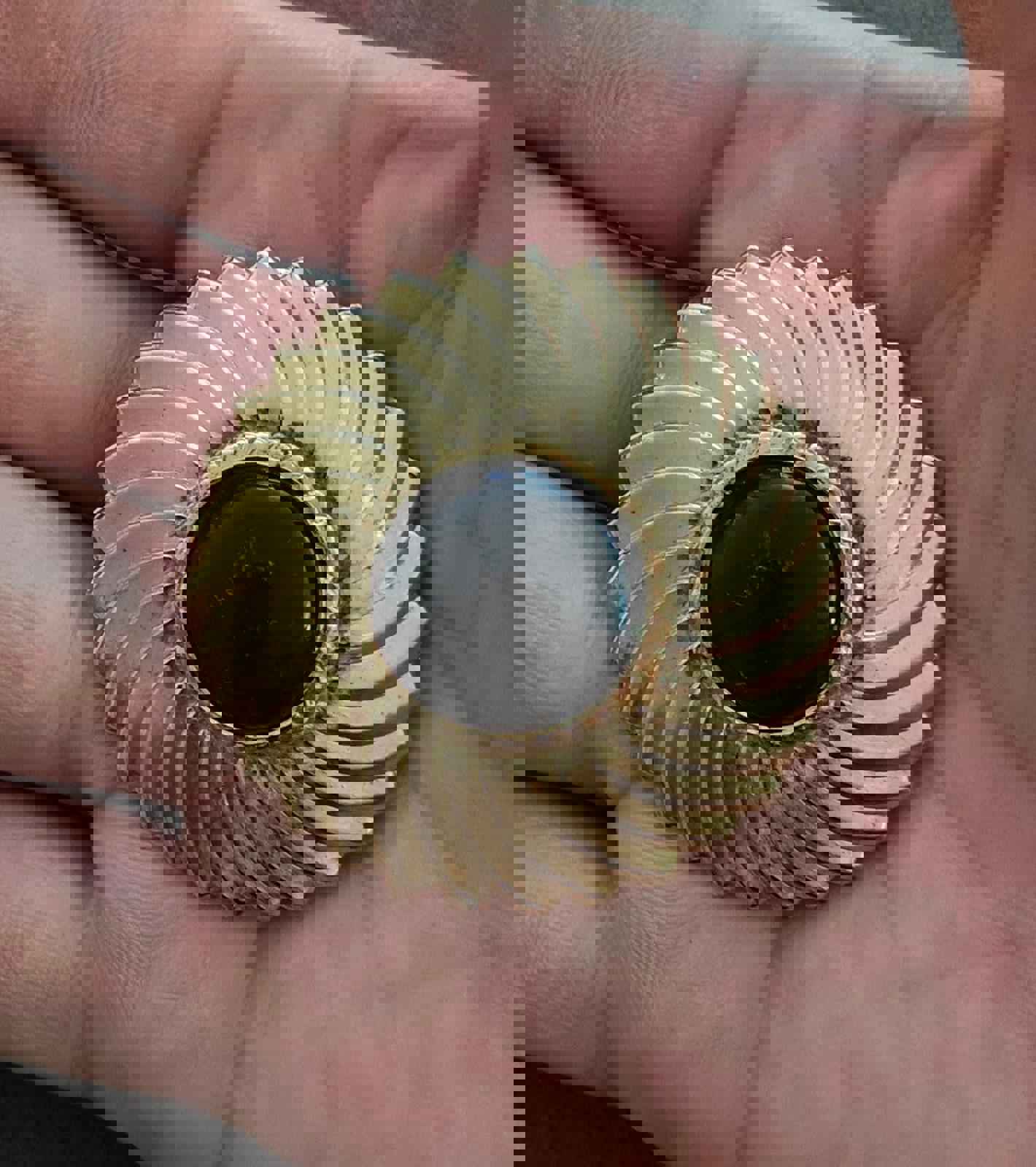 1980's Round Swirl & Black Lucite Resin Cabochon Scarf Clip