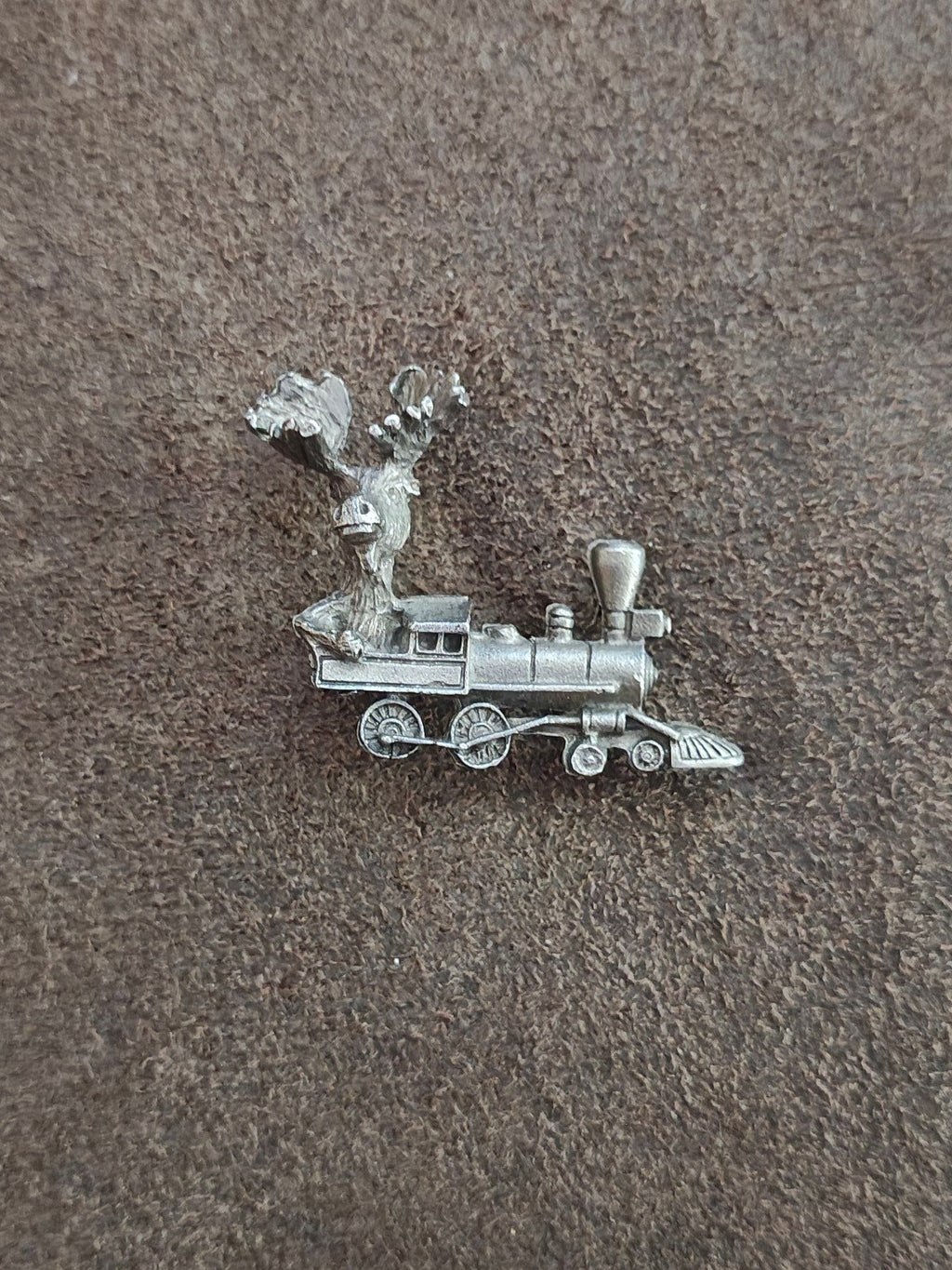 1980s/90s Rare Moose Riding a Locomotive Train Pewter Pin