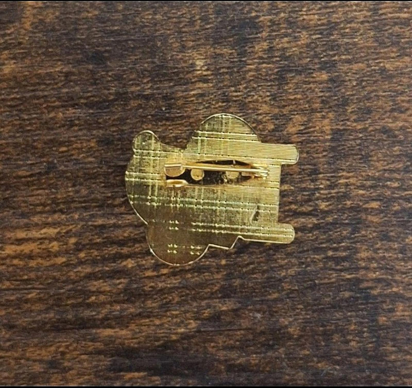 I Love Heart Bowling Gold Tone Enamel Pin.
