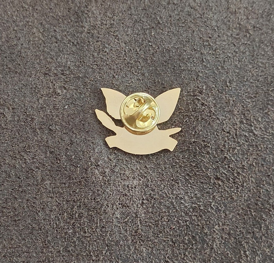 80s Patriotic Bald Eagle Heraldic Shield Home of the Brave Gold Tone Enamel Pin