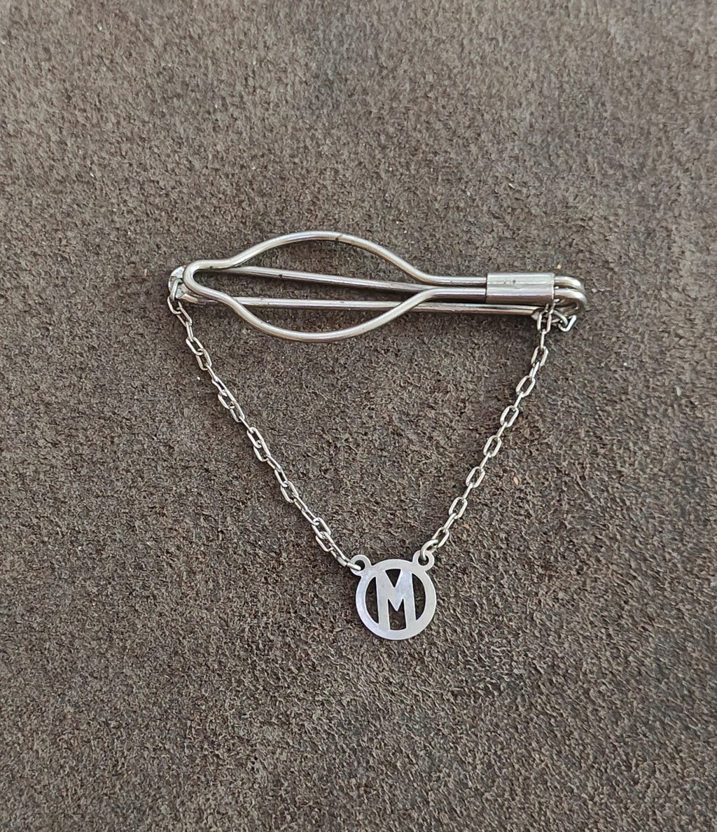1940s/50s Silver Tone Monogram Initial M Chain Bar Clip