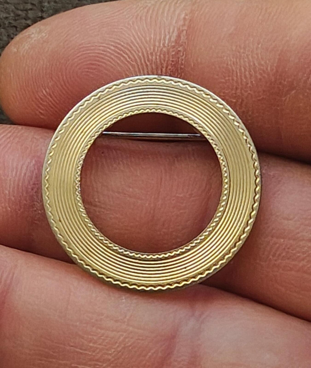 1950s/60s Gold Tone Textured Circle Brooch