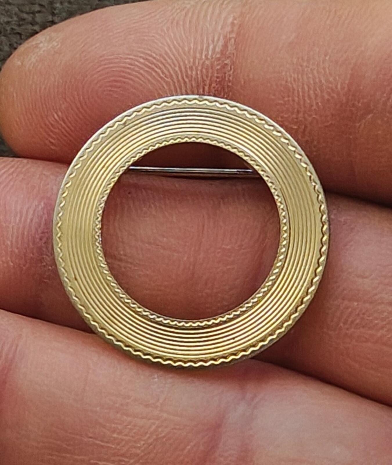 1950s/60s Gold Tone Textured Circle Brooch