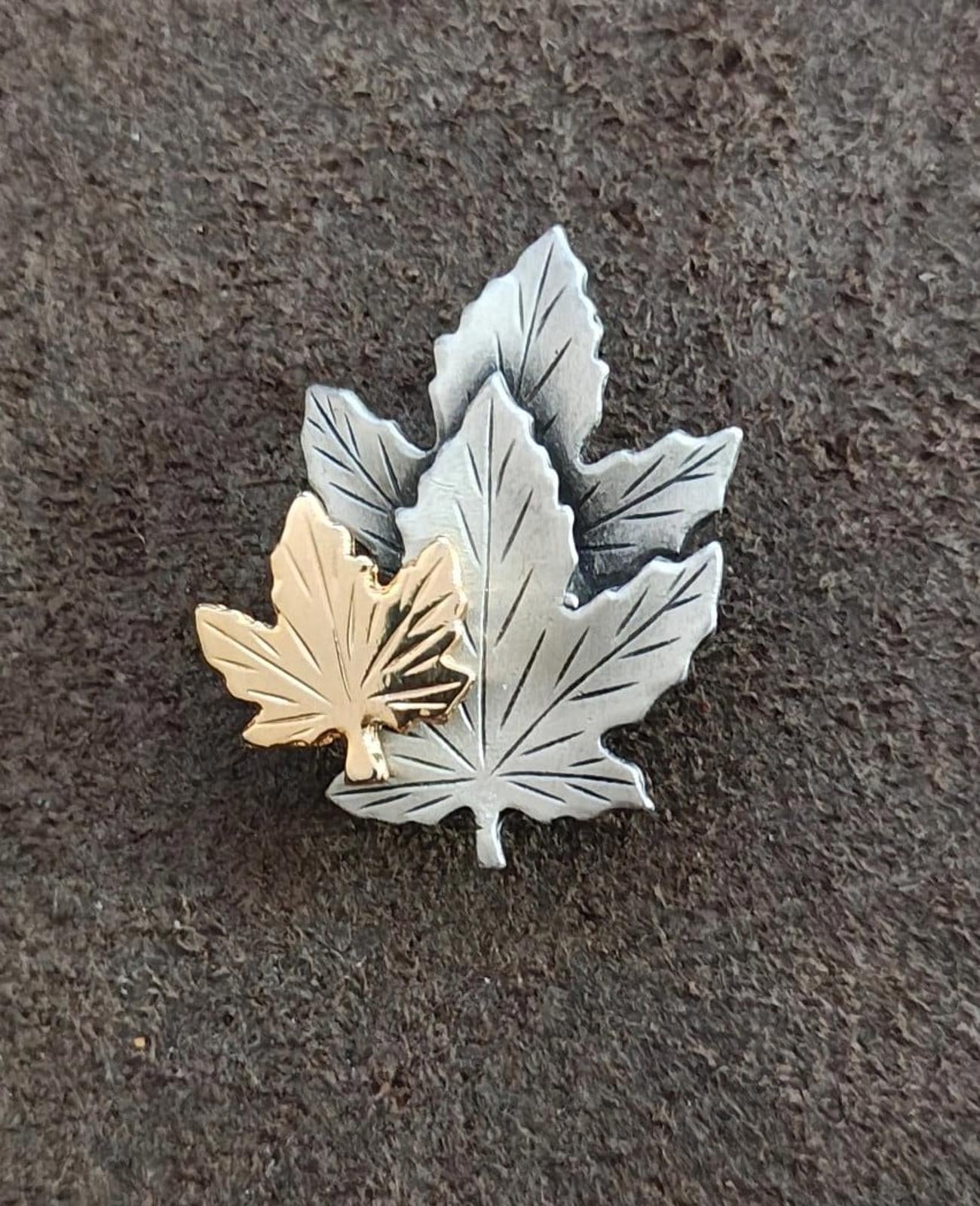 1950s/60s Signed Plume Canada Pewter and Gold Tone Maple Leaf Brooch Pin
