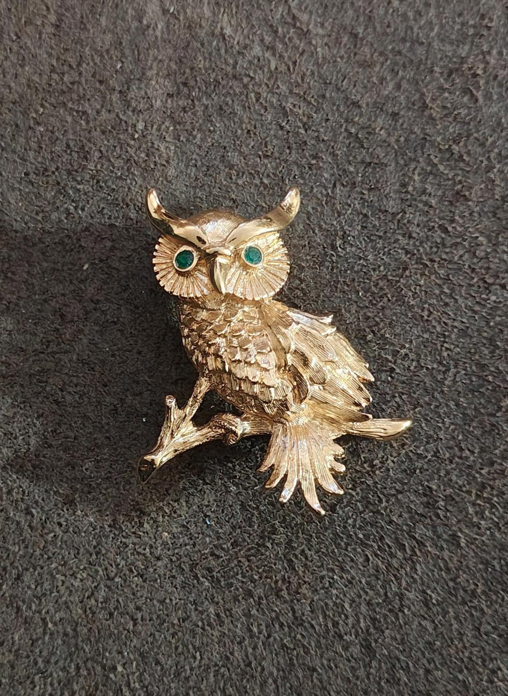 1980s Monet Gold Tone Owl With Emerald Green Rhinestone Eyes Brooch
