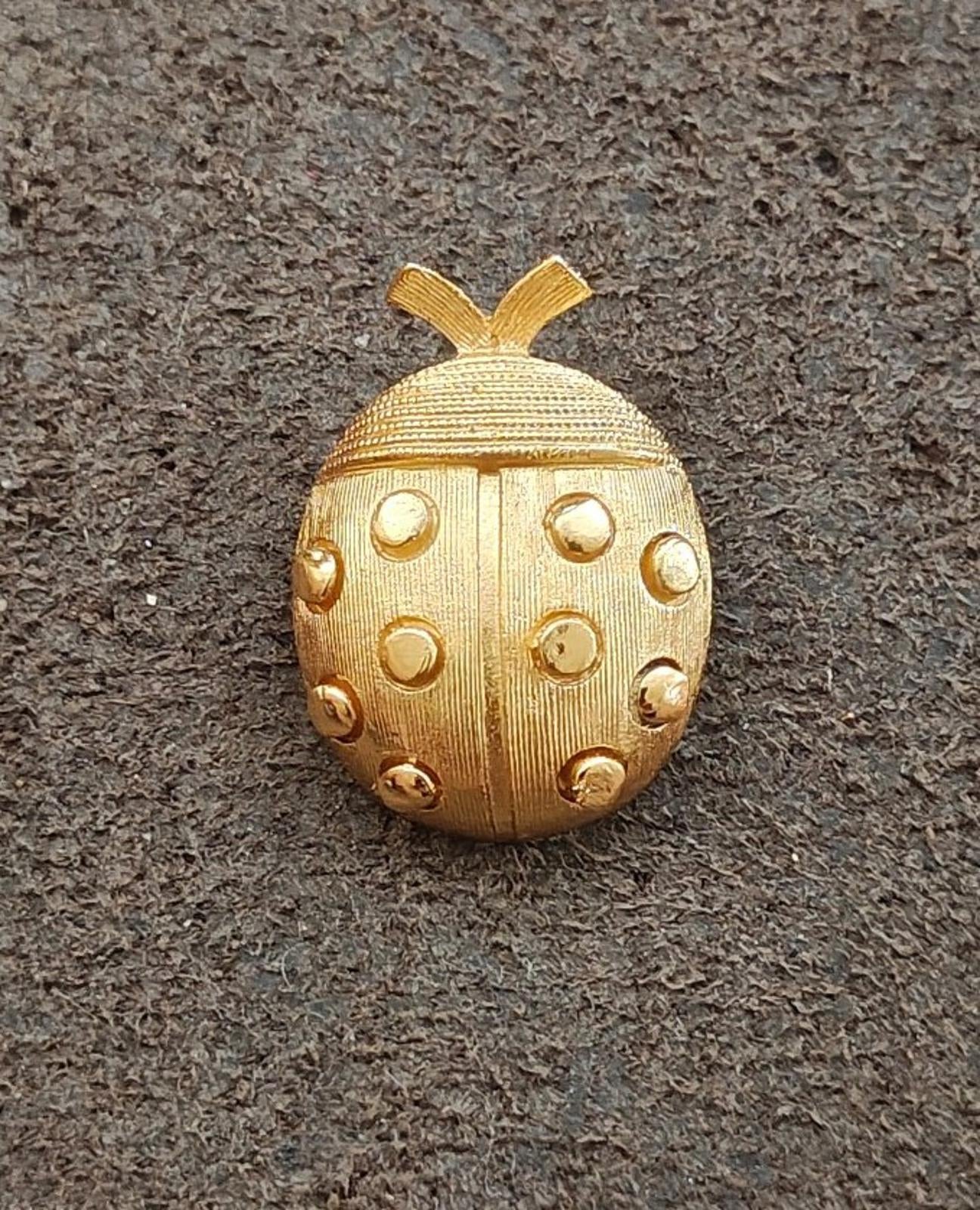 1950s/60s Crown Trifari Gold Tone Textured Lady Bug Brooch