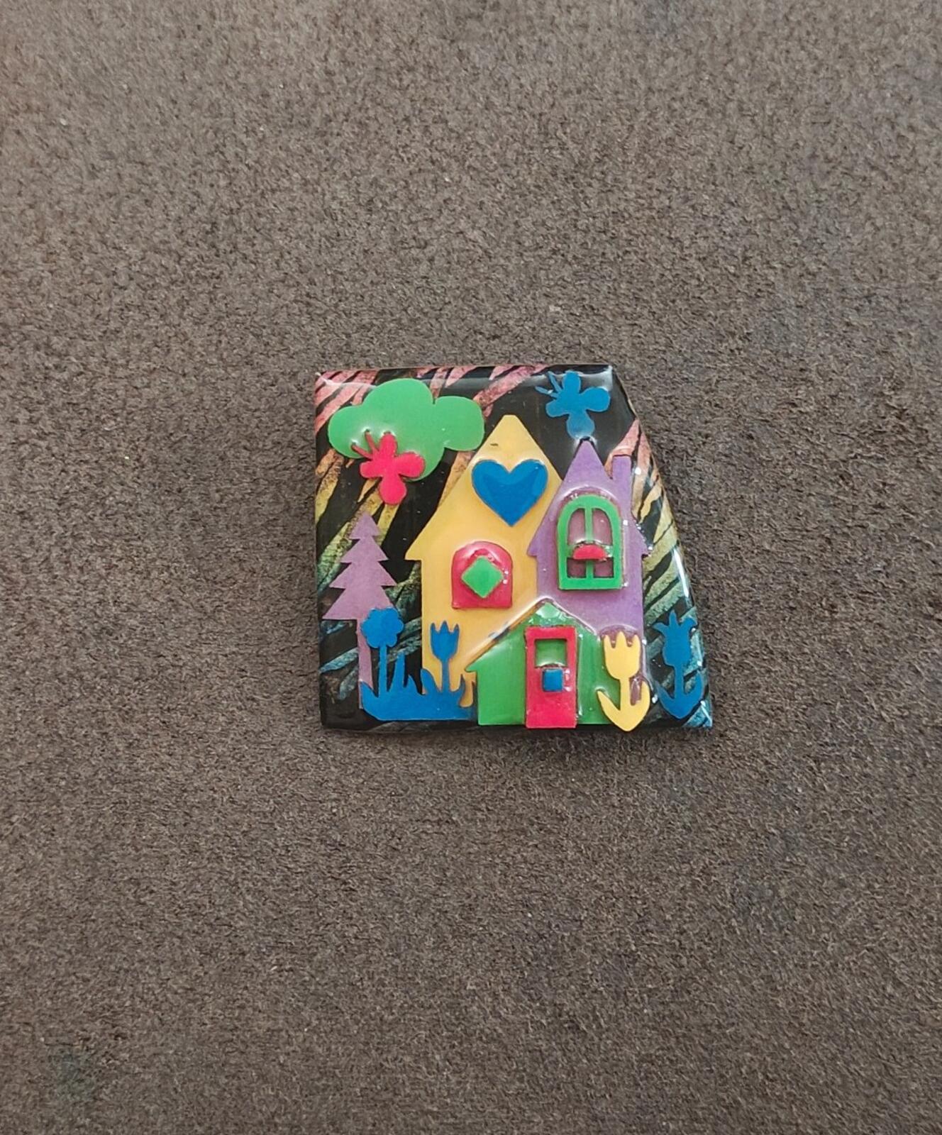 1980s/90s Rare Lucinda "House Pins" Pin.