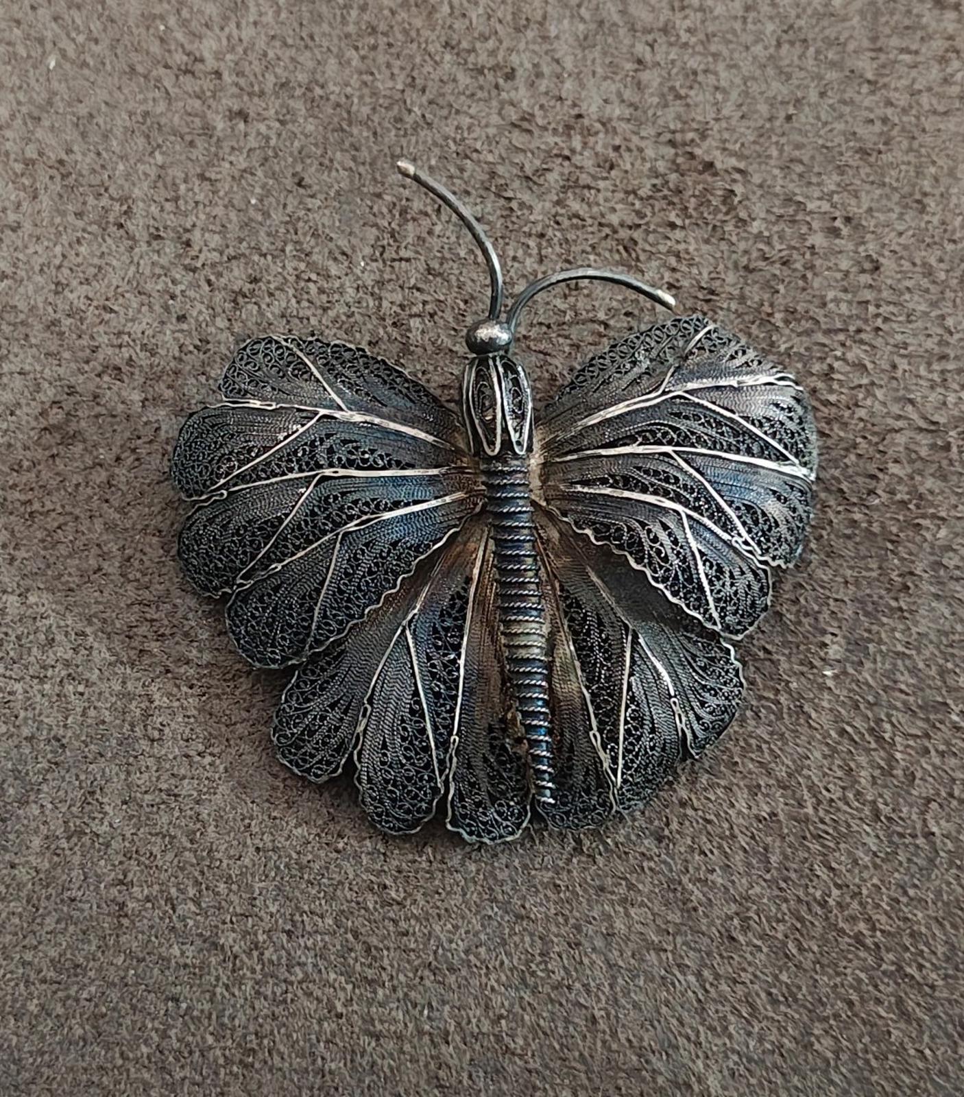 1930s Vintage Silver Tone Filigree Butterfly Brooch Pin