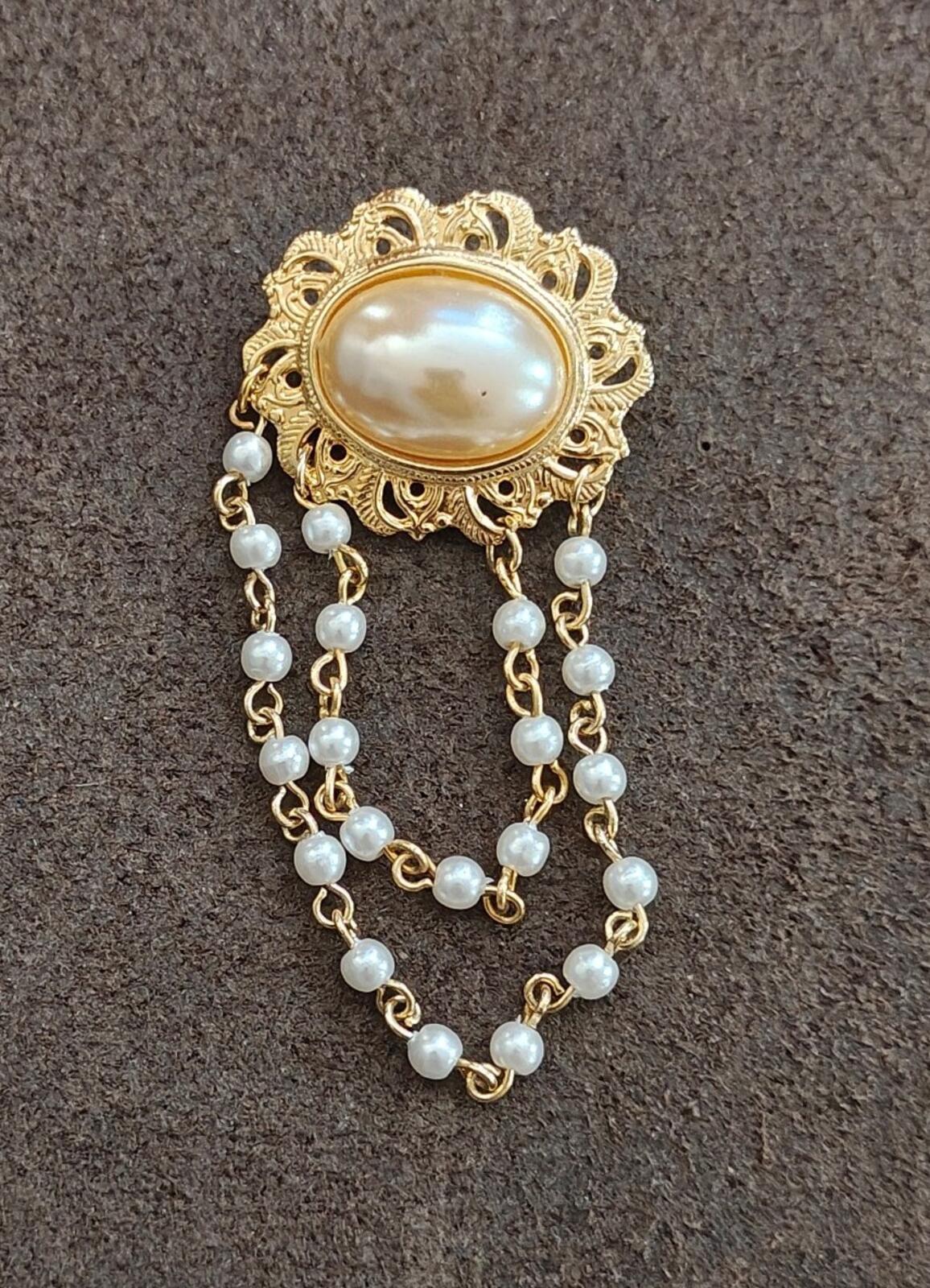 1980s Gold Tone Filigree Chatelaine Brooch With a Center Faux Pearl
