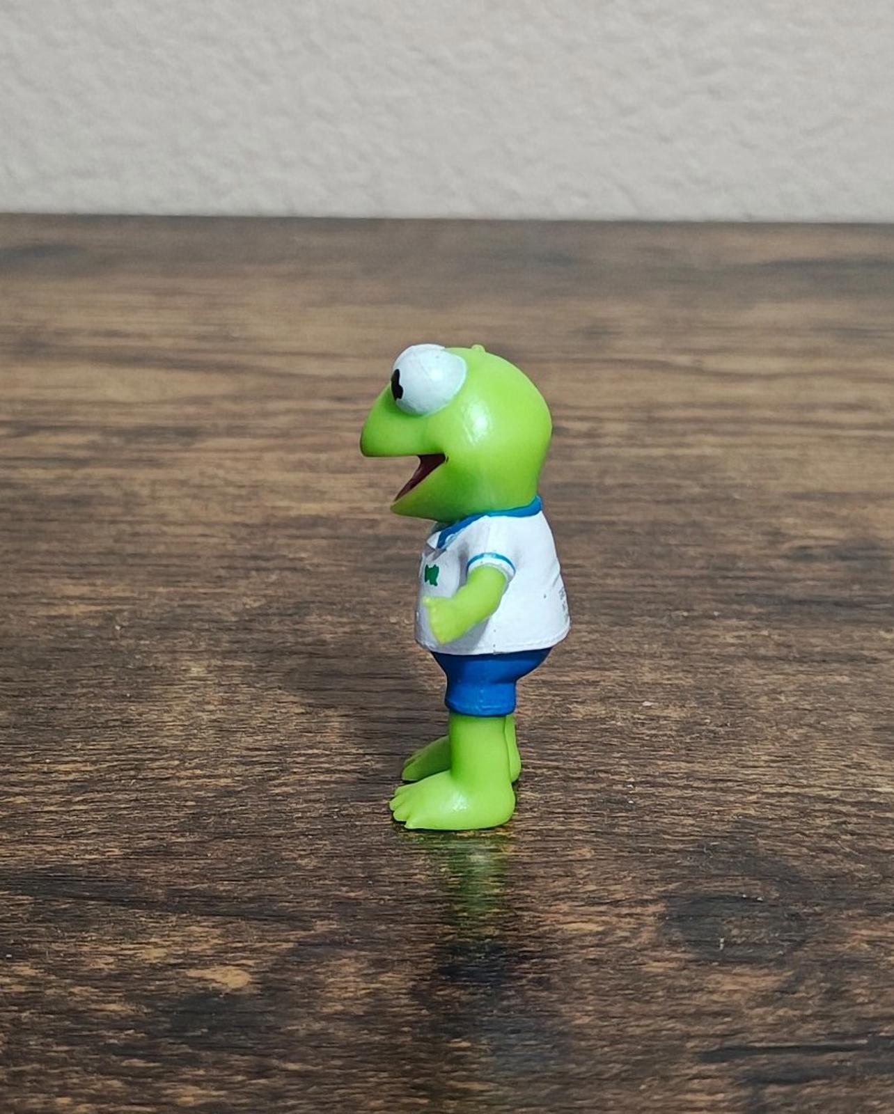 Disney Junior Muppet Babies Kermit The Frog 2" Collectible Figurine