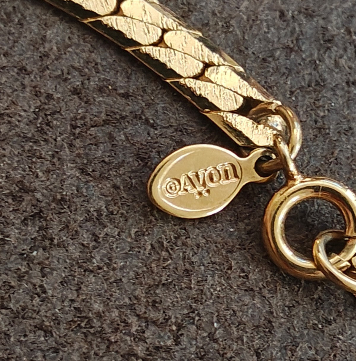 1970s/80s Signed Avon 15" Herringbone Necklace