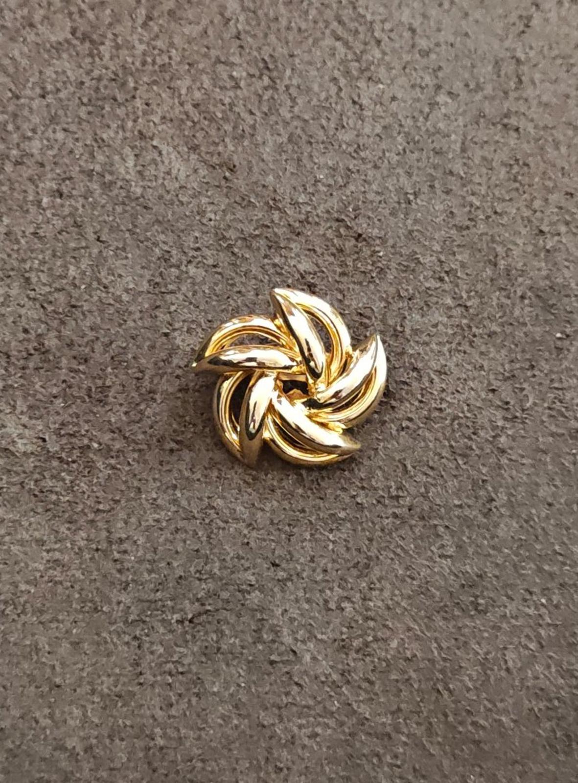 1980s Gold Tone Flower Brooch