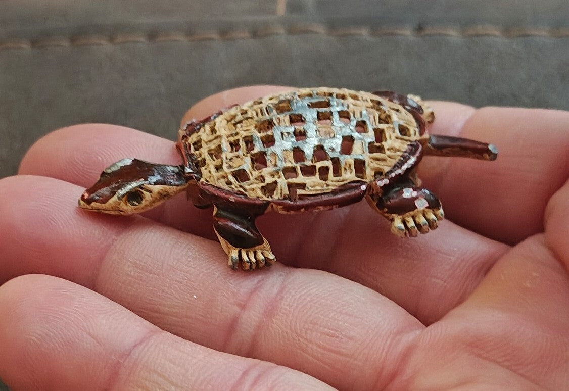 1950s Woven Straw Style Turtle Metal Enamel Brooch Pin