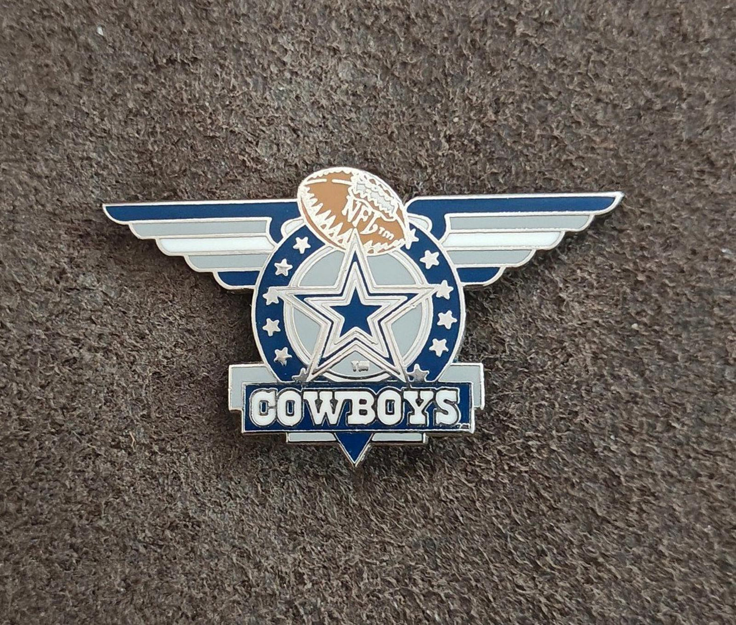 1995 Dallas Cowboys Winged Star Silver Tone Enamel Pin