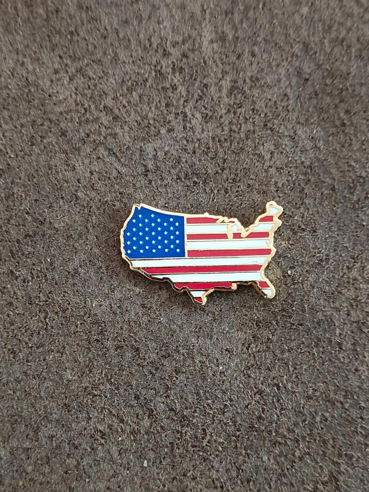 1980s United States Map Flag Gold Tone Enamel Pin
