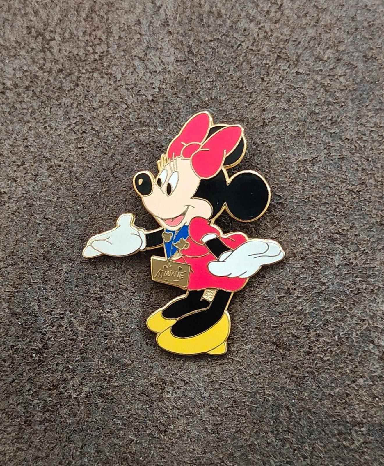 2001 Retired Minnie Mouse Trading Starter Set Gold Tone Enamel Pin