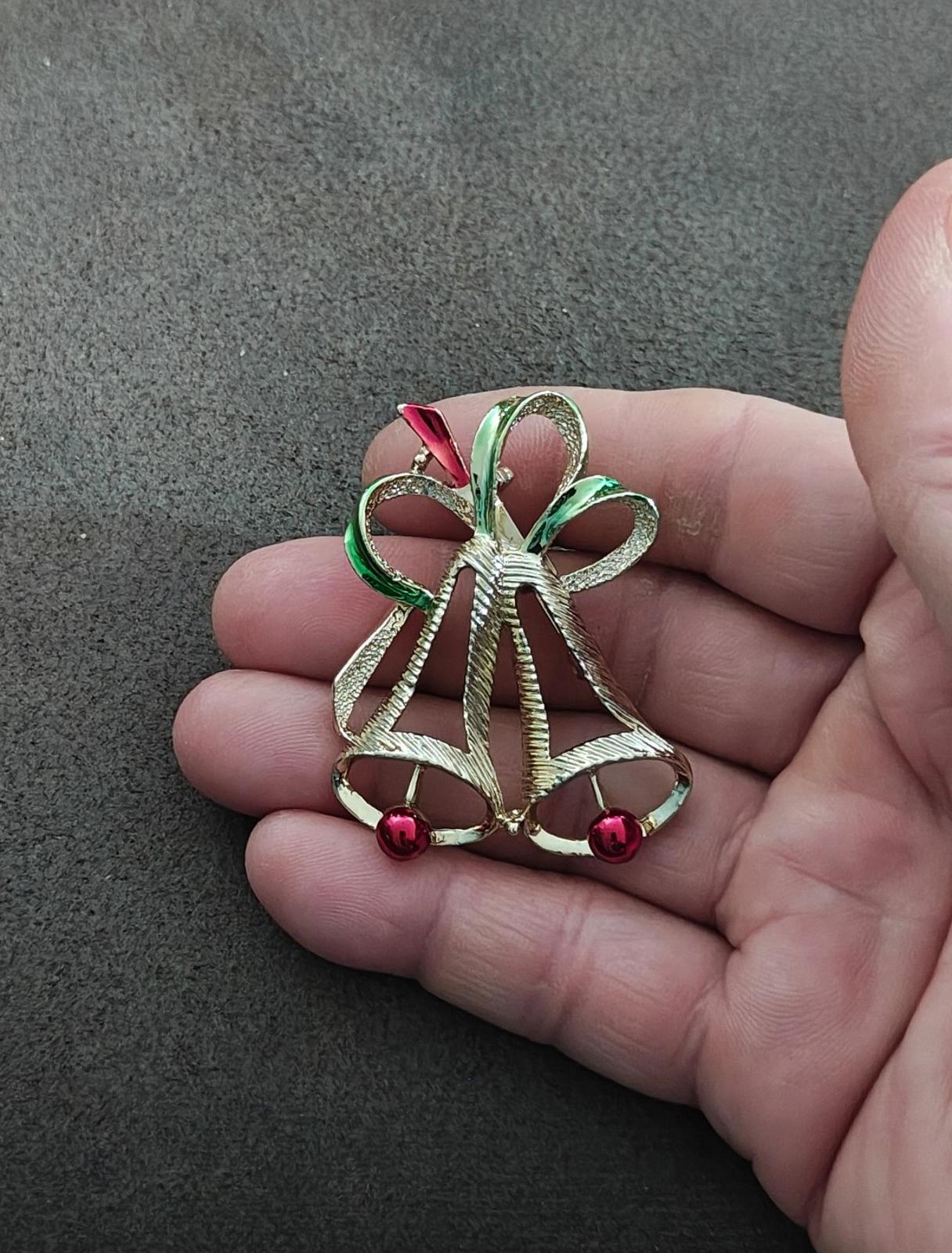 1960s Gerry's Christmas Bells Gold Tone Textured Brooch Pin