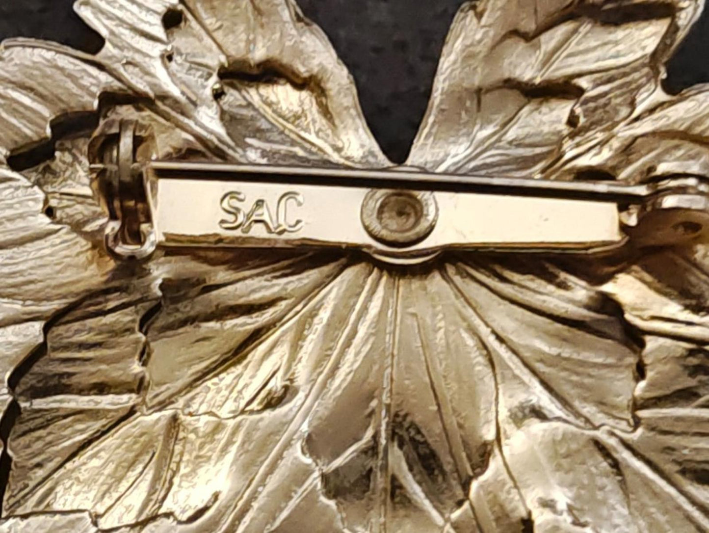 1950s/60s Sarah Coventry Textured Triple Maple Leaf Gold Tone Brooch