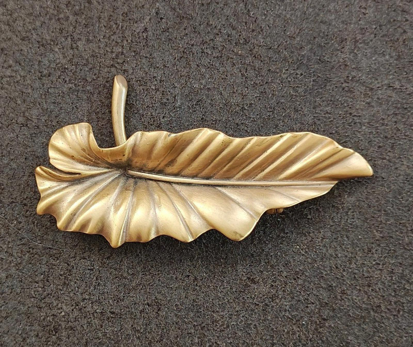 1980's Gold Tone Leaf Brooch Pin Signed TYSON (Cicely Tyson)