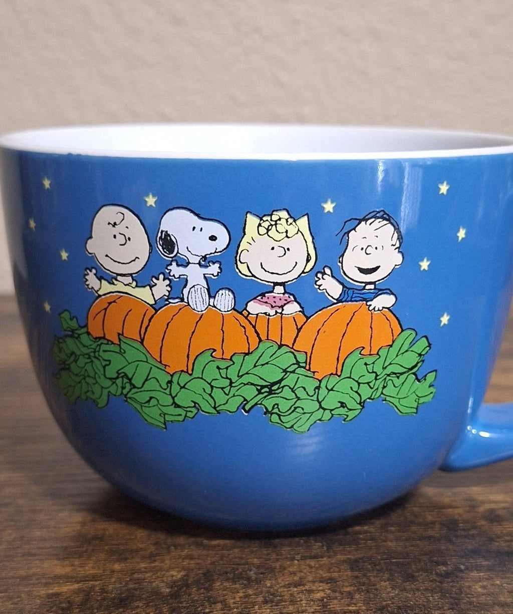 Colorful Snoopy/Peanuts Happy Halloween  Large Blue 24 oz Ceramic Soup Bowl/Mug