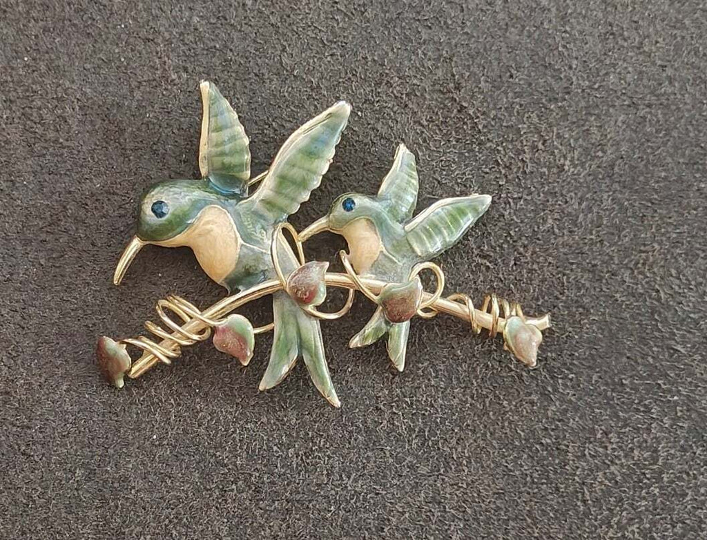 1970s/1980s Double Hummingbird Gold Tone & Green Enamel Brooch Pin.