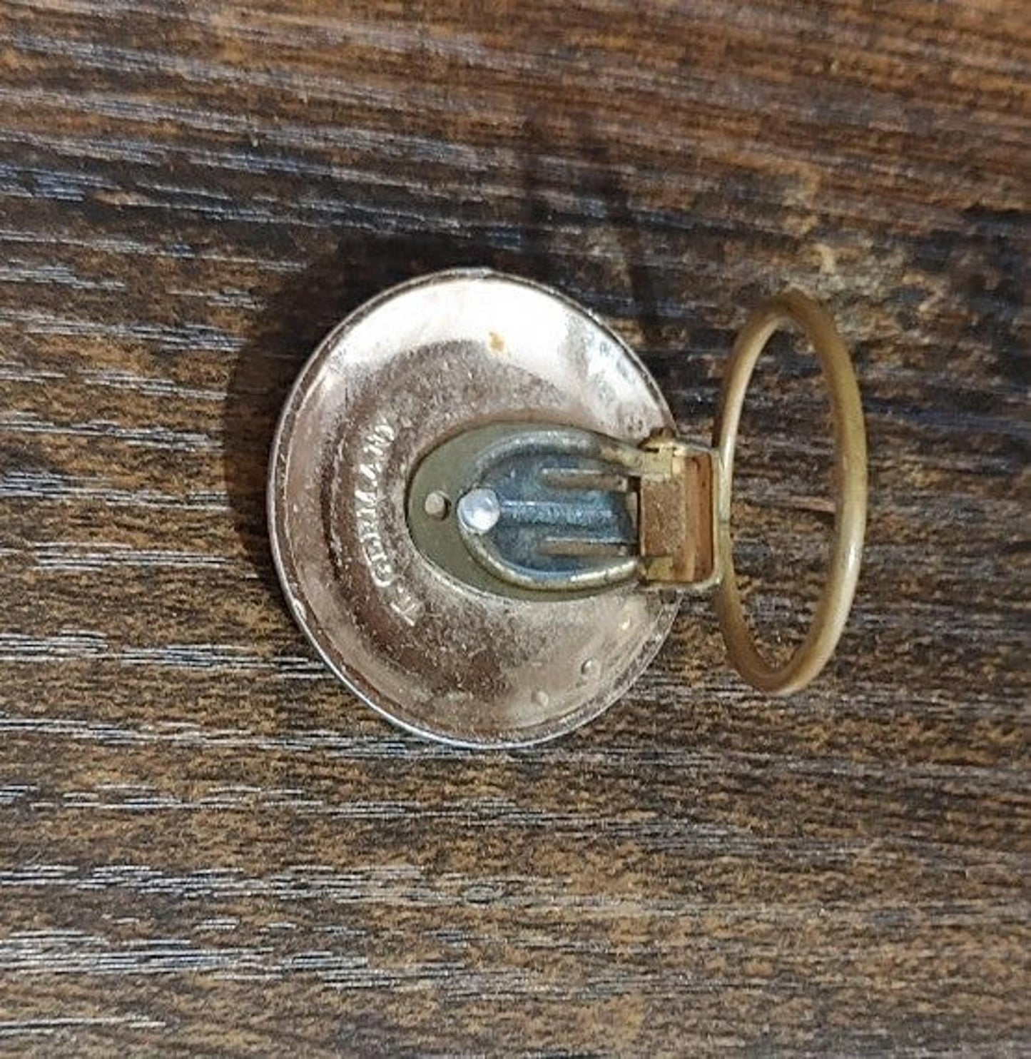 1970's Gold Tone Dots & Darkened Background Scarf Clip