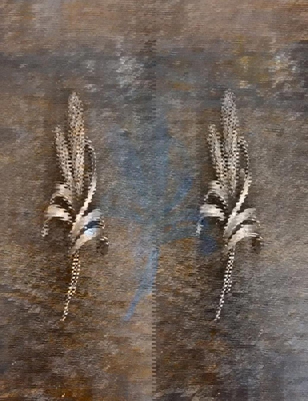 Mid-Century Pastelli Matte and Glossy Finish Silver Tone Hyacinth Brooch