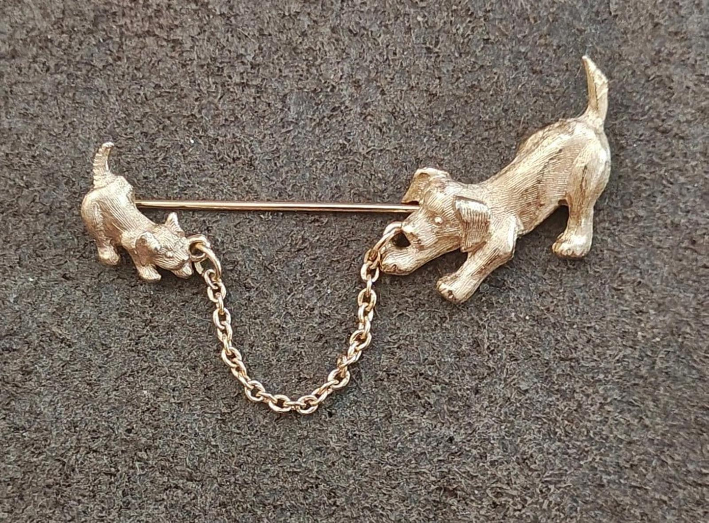 1980's Avon Playing Dogs Gold Tone Stick Pin Dangle Stick Pin