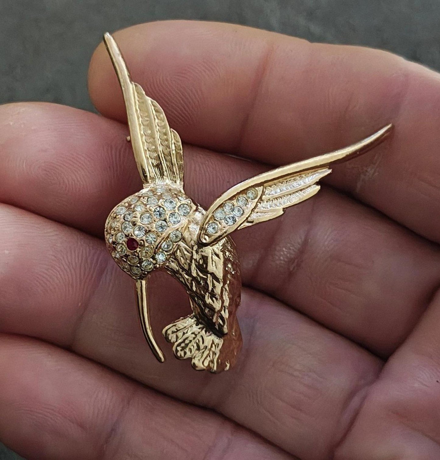 80's Gold Tone Hummingbird With Clear and Red Rhinestones