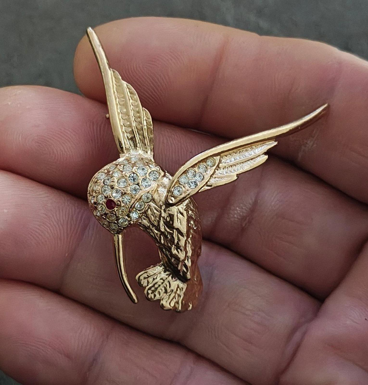 80's Gold Tone Hummingbird With Clear and Red Rhinestones