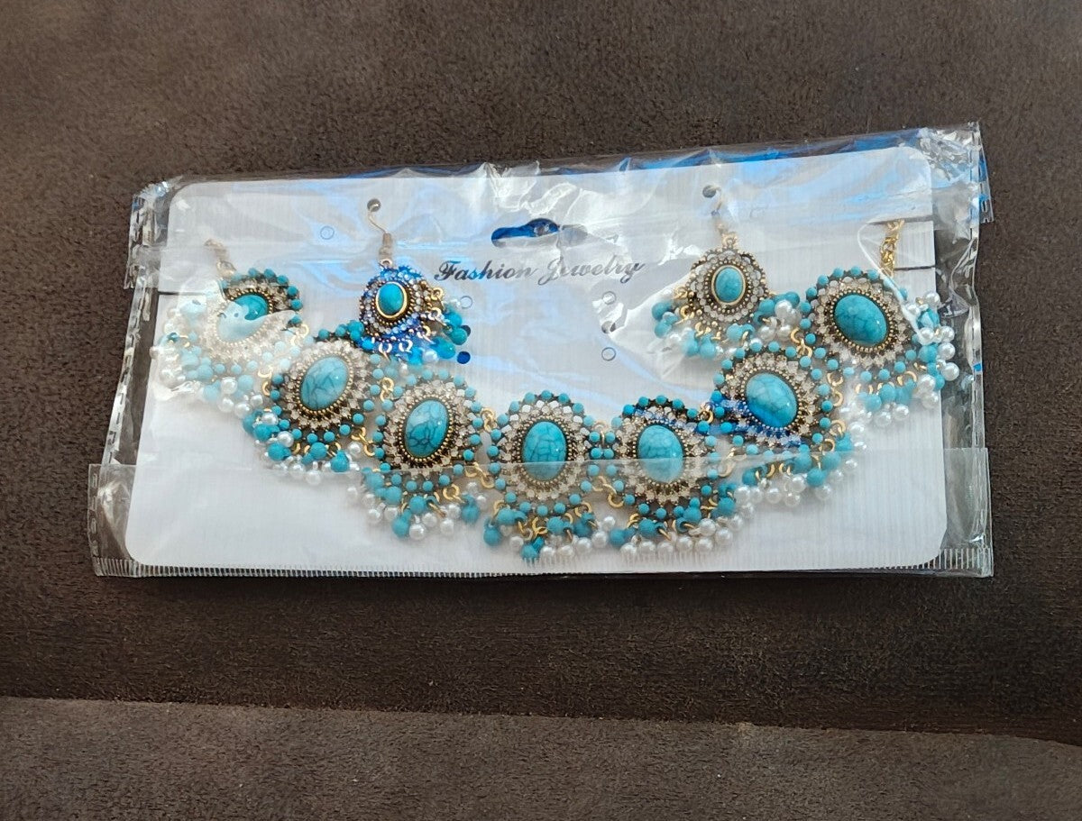 Bohemian Style Synthetic Turquoise & Faux Pearls Choker Necklace & Earrings Set