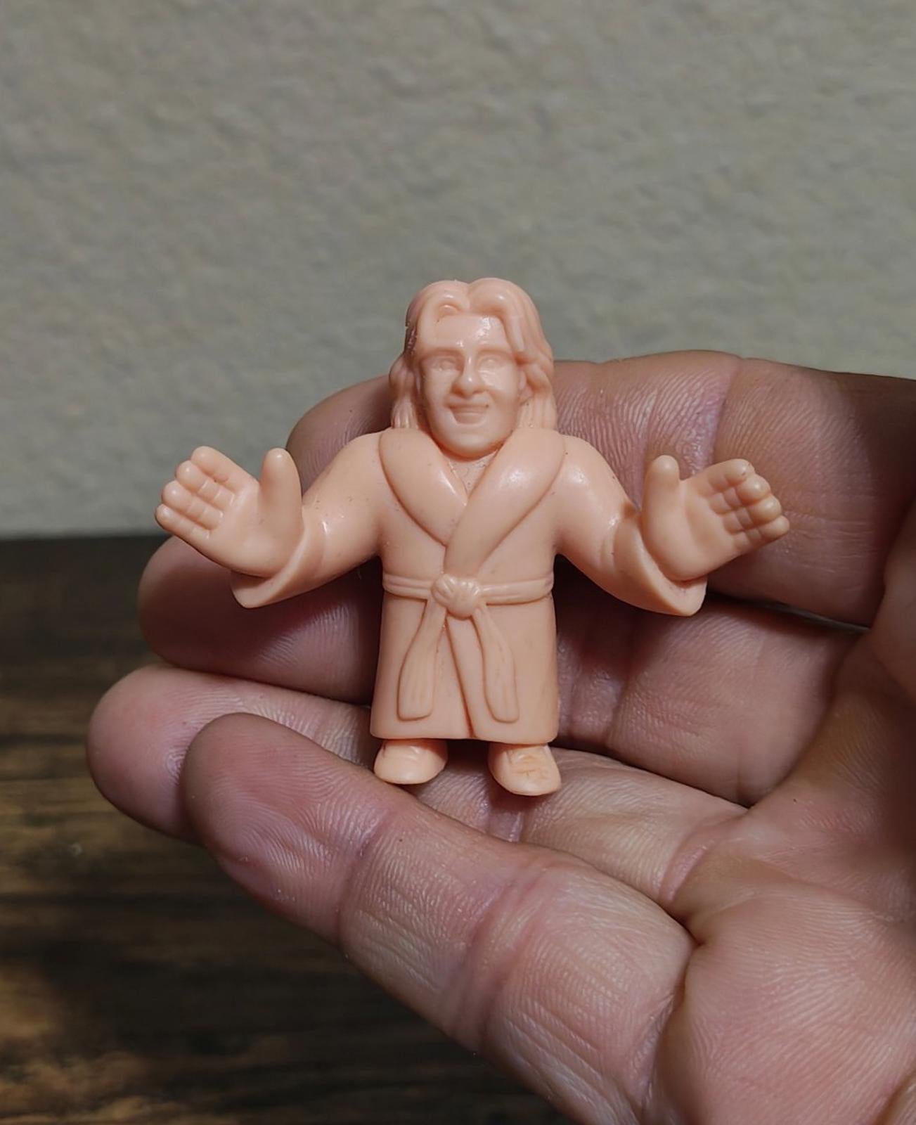 2017 Mattel WWE M.U.S.C.L.E. Ric Flair Wearing a Bathrobe Plastic Minfigure