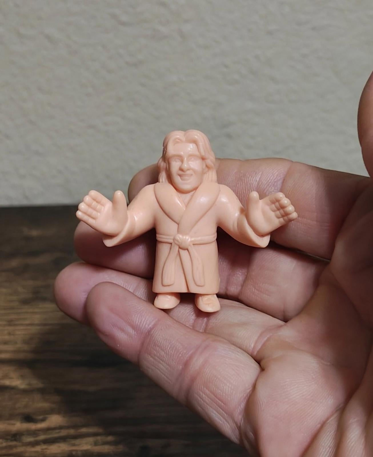 2017 Mattel WWE M.U.S.C.L.E. Ric Flair Wearing a Bathrobe Plastic Minfigure