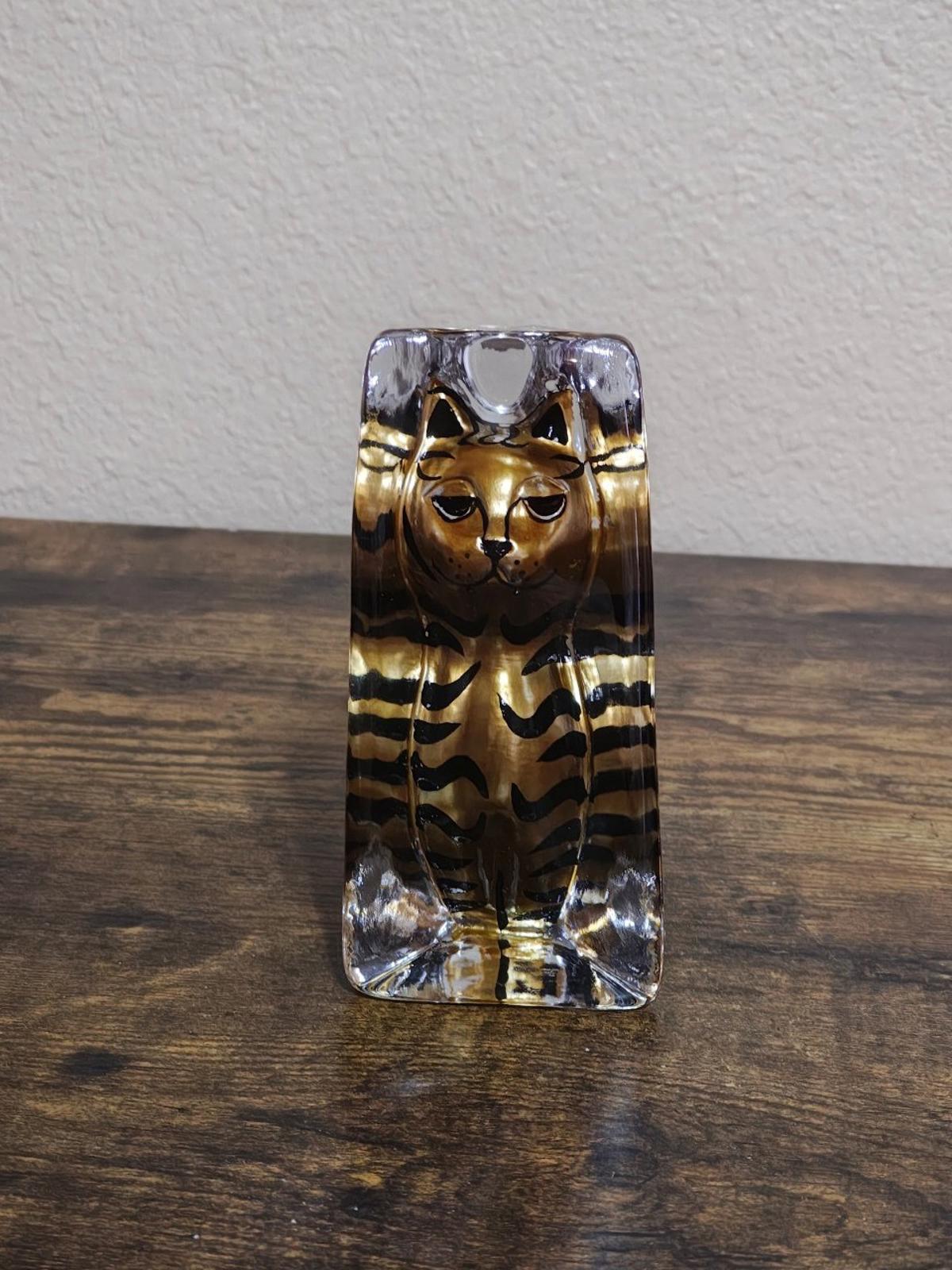 Clear tabby cat paperweight figurine standing upright with gold face details