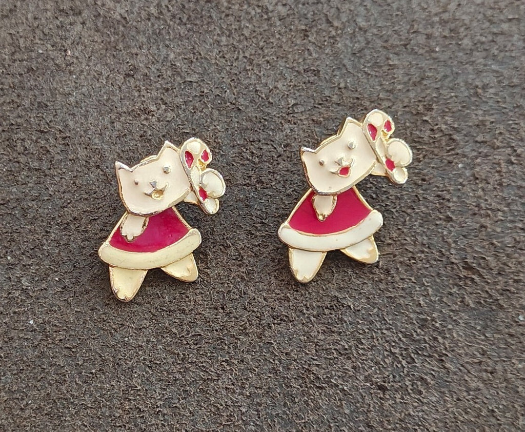 1980s Signed AIM Gold Tone Enamel Christmas Cat Stud Earrings