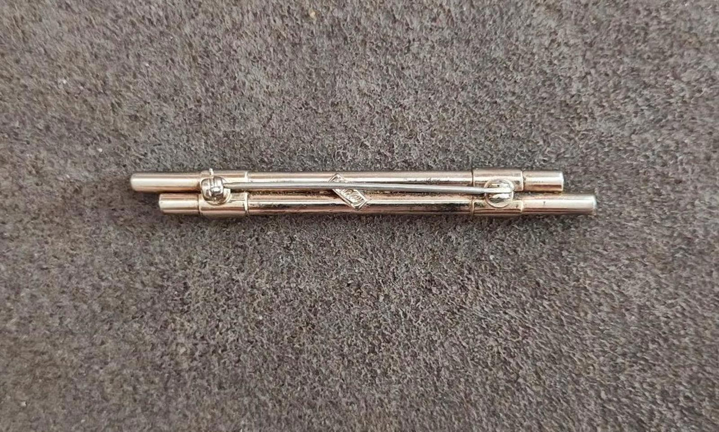 1940s/50s Double Scroll Bar Pin