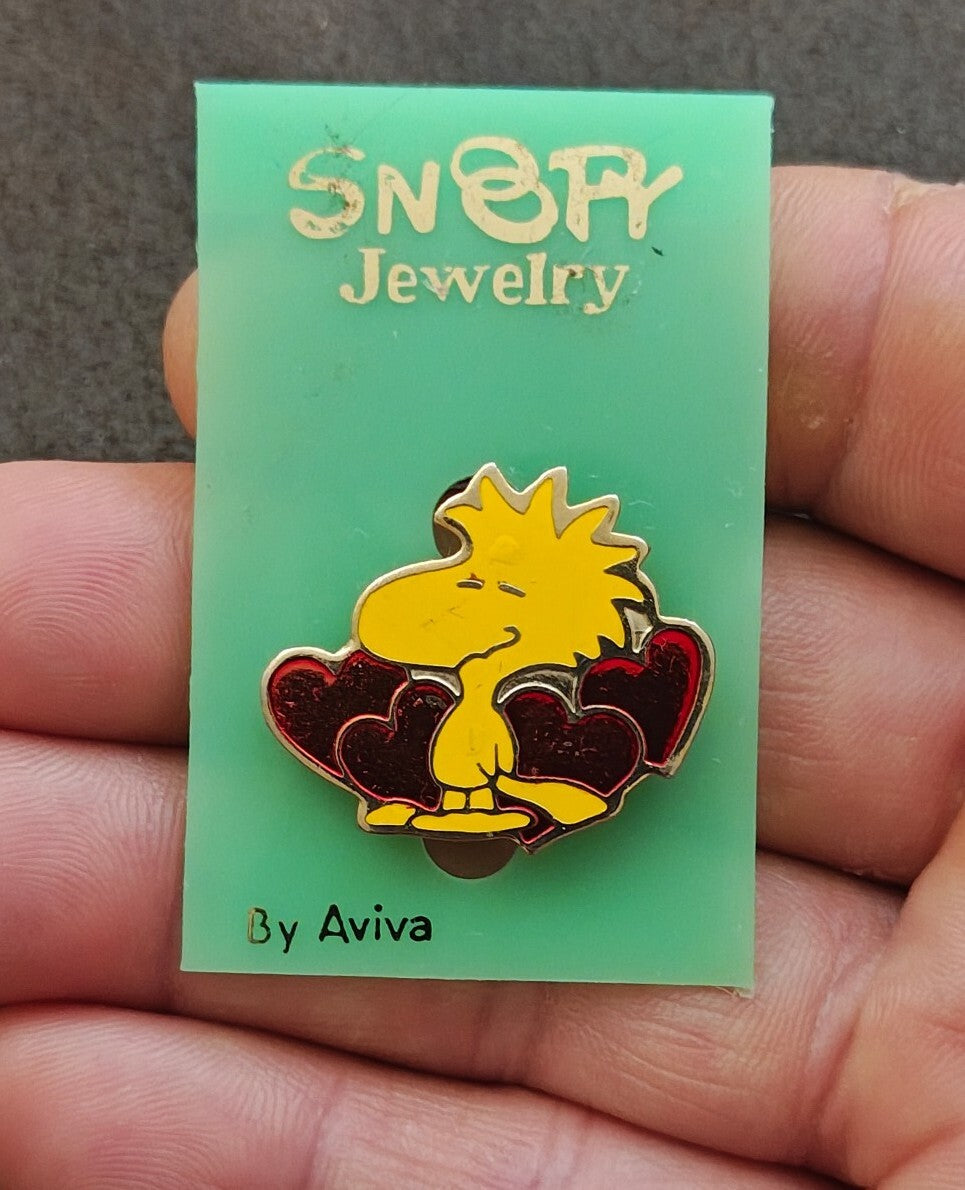 1970s/80s Aviva Peanuts Woodstock With Red Hearts Cloisonné Enamel Pin On Card