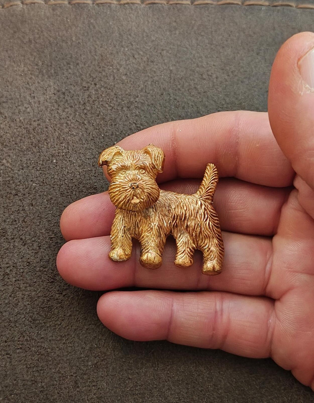 1940s/50s Articulated Head Molded Textured Terrier Brooch