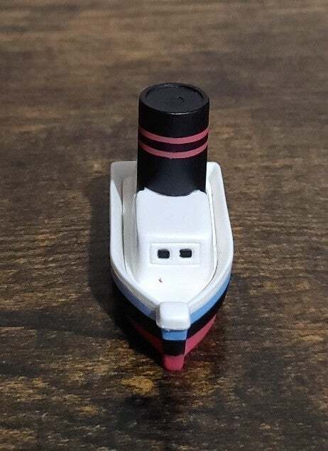 2002 Misfit Toy Tug Boat PVC Figure
