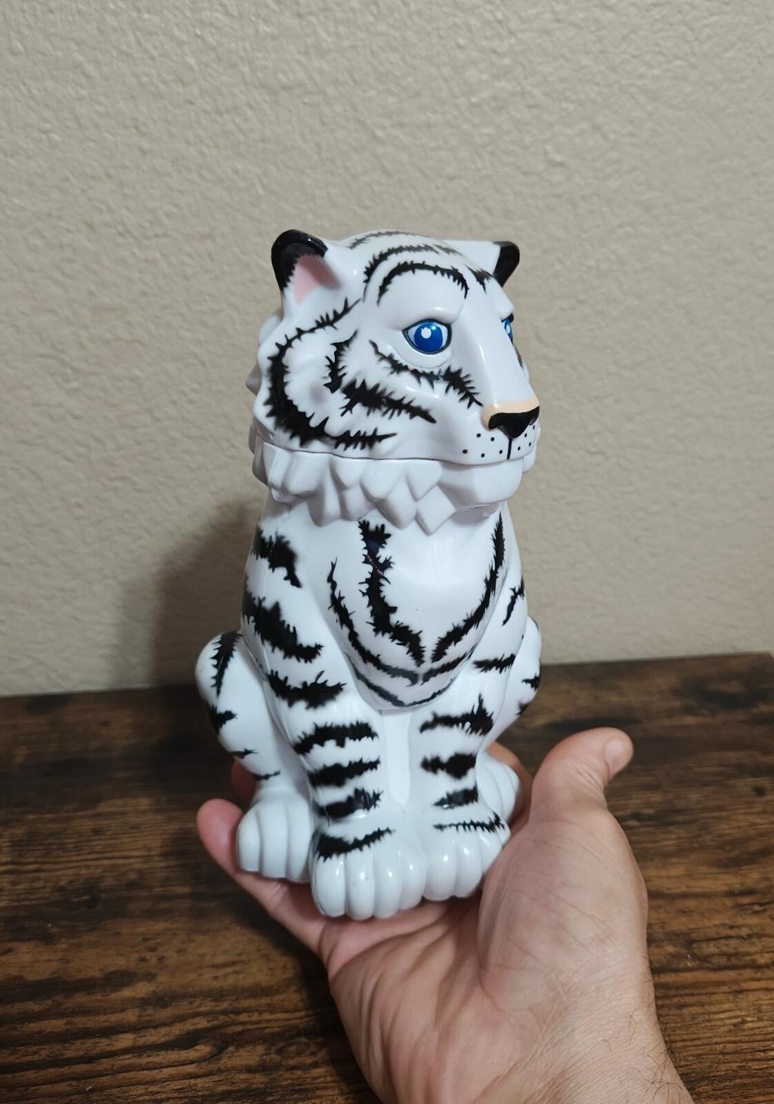 1990s  Ringling Bros. & Barnum & Bailey Circus 16 oz White Tiger Souvenir Mug