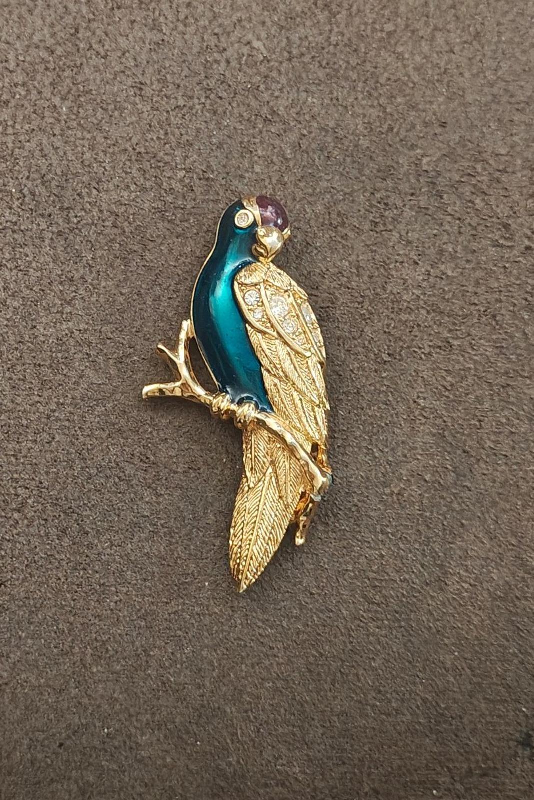 1990s Rare Avon Tropical Bird Gold Tone Enamel With Rhinestones Brooch