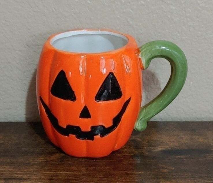 Glossy Look Halloween Pumpkin 16 Oz Ceramic Mug - Trinketmania