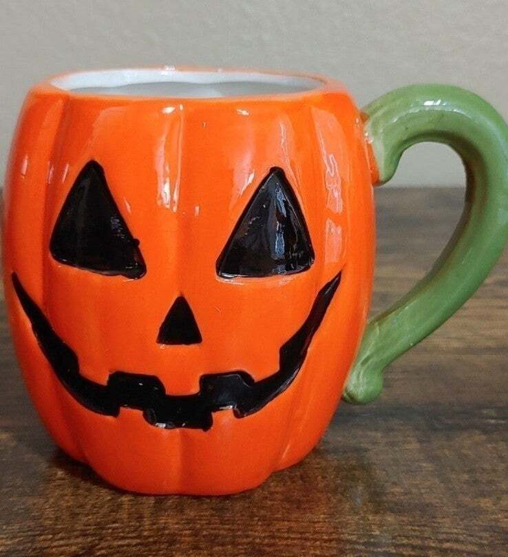 Glossy Look Halloween Pumpkin 16 Oz Ceramic Mug - Trinketmania