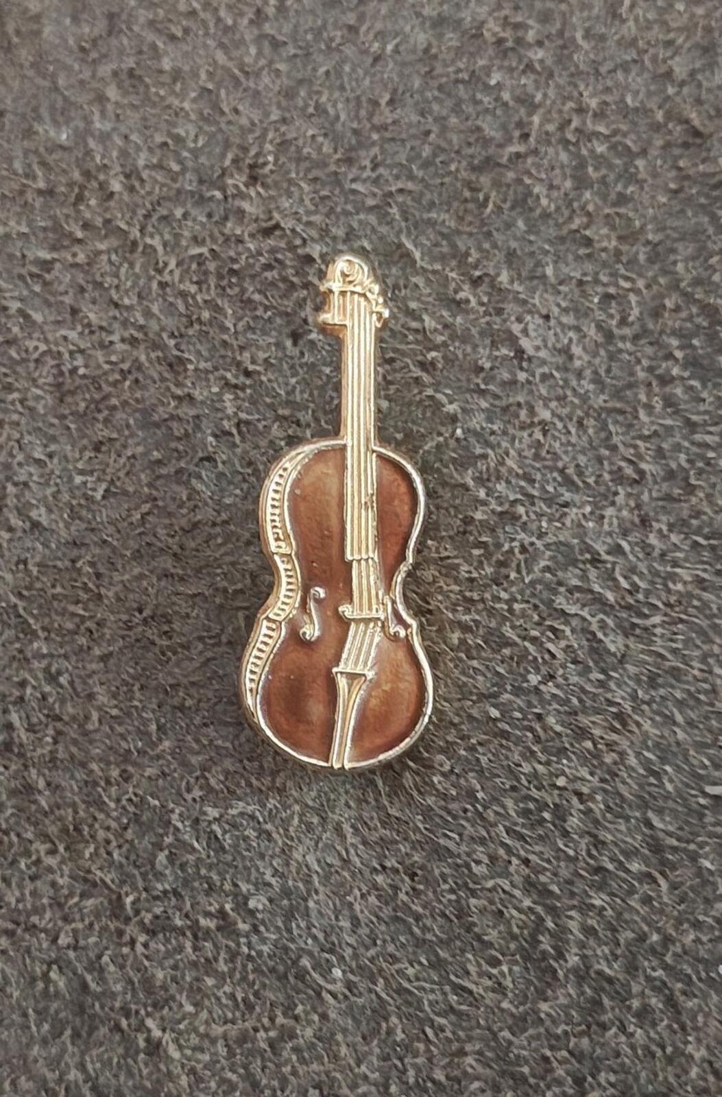 1980s Gold Tone Violin With Brown Enamel Finish Inlay On The Body Brooch