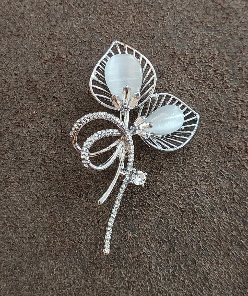 Silver Tone Cat’s Eye & Rhinestone Leaf Bow Brooch Pin - Trinketmania-LV
